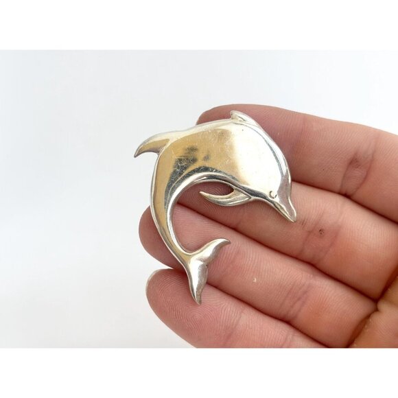 Dolphin Figural Morning Sun Signed Polished Sterling Silver Vintage Brooch - Picture 2 of 10